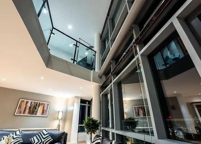 Appartement Duplex Penthouse By The River - Sleeps 10 - Modern *