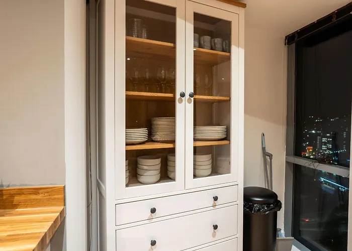 Duplex Penthouse By The River - Sleeps 10 - Modern Leeds (West Yorkshire)